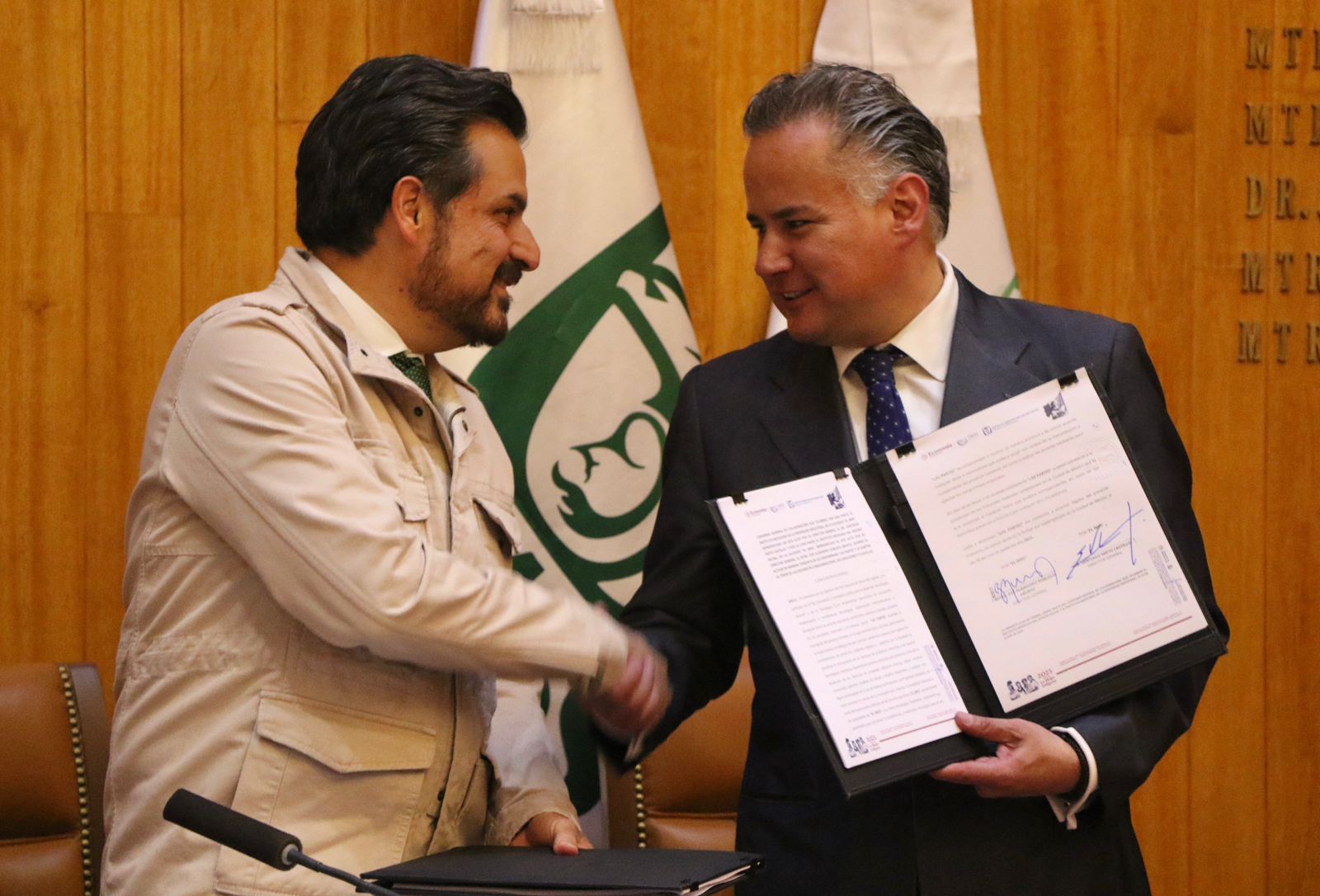 Firma IMSS convenio para incrementar el número de solicitudes de ...