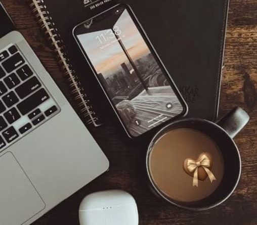 Viajar mientras se trabaja, la nueva forma de moverse entre los jóvenes