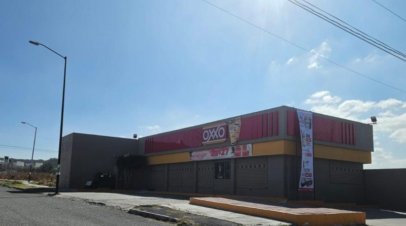 Cierran tiendas Oxxo y Asturiano en zonas cercanas a Guanajuato como medida preventiva