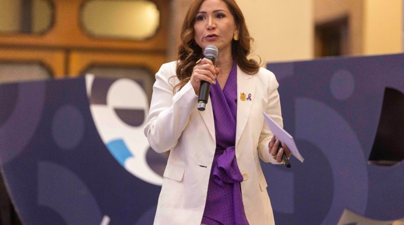 Atiende Secretaría de las Mujeres a más de 175 mil queretanas