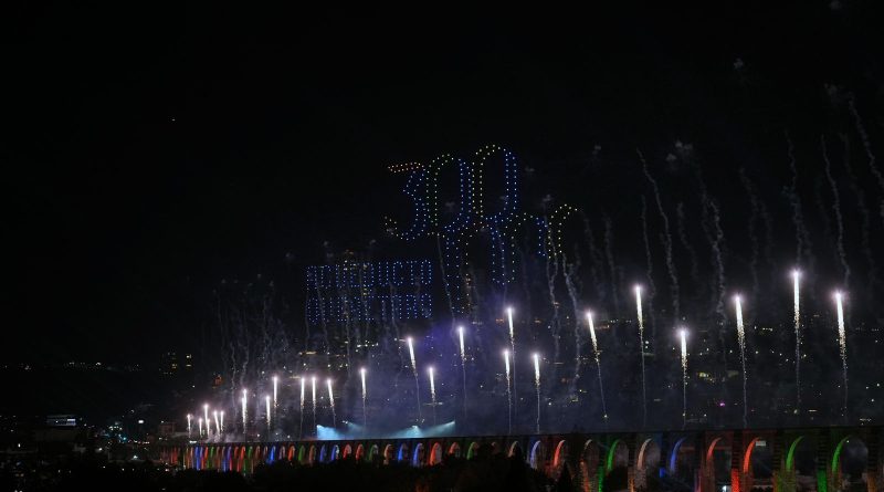 Aniversario 300 de los Arcos de Querétaro reúne a más de 20 mil personas