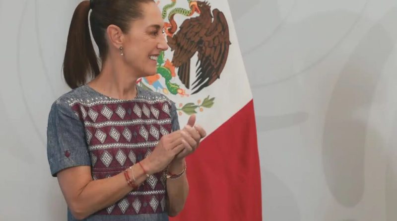 Anuncia Sheinbaum acuerdo para que trabajadores del estado ganen al salario medio del IMSS
