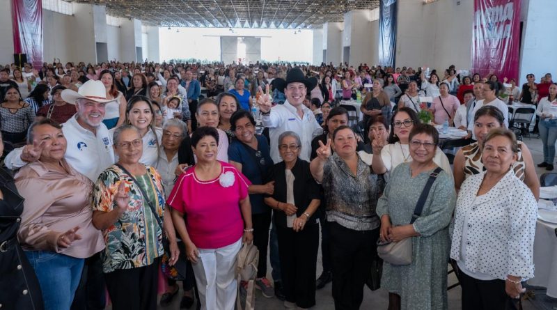 Reconoce Rodrigo Monsalvo a más de 12 mil mujeres de El Marqués